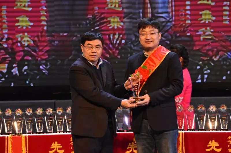 开云kaiyun艾普喷涂机器人