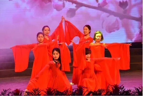 开云kaiyun艾普喷涂机器人